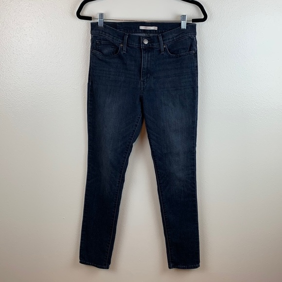 Levi's Denim - Levi’s slimming skinny jeans size 29.
